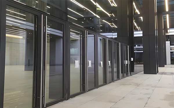 阜康玻璃地弹门