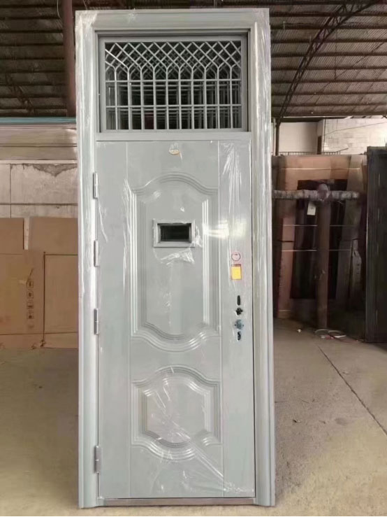 阜康学校教室门