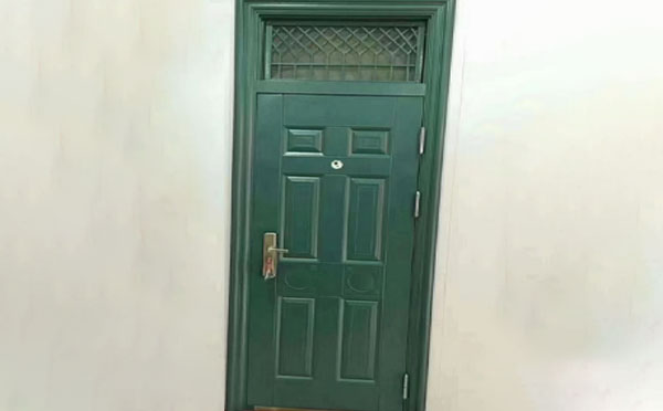 阜康学校教室门